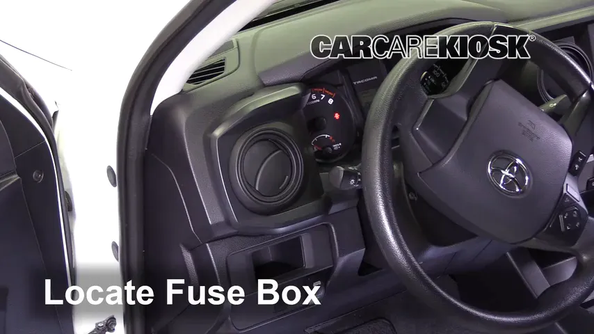 2017 Toyota Tacoma SR 2.7L 4 Cyl. Extended Cab Pickup Fusible (intérieur) Contrôle